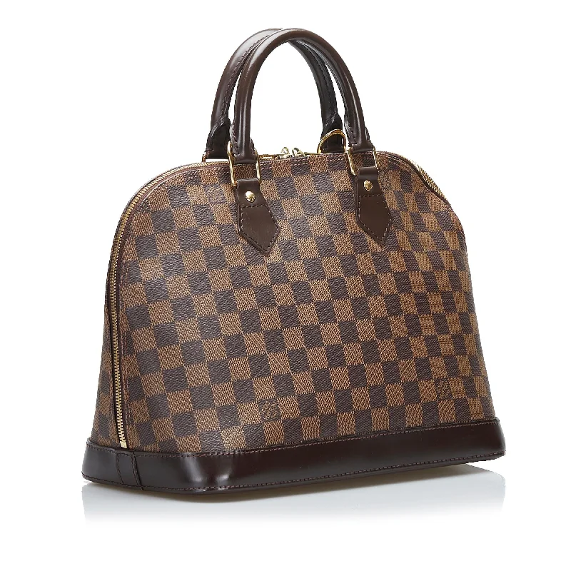 Ladies Louis Vuitton Petite Malle bags in a pastel color for a soft lookLouis Vuitton Damier Ebene Alma PM (nuH1Vw)