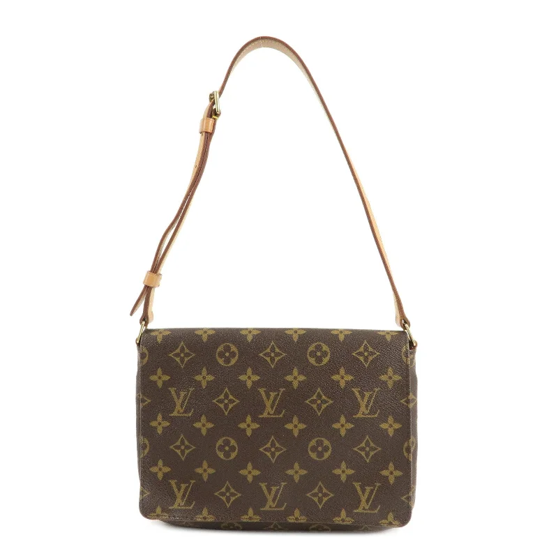 Small - sized Louis Vuitton Pochette Metis bags for a compact carryAuthc Louis Vuitton Monogram Musette Tango Short Shoulder Bag M51257