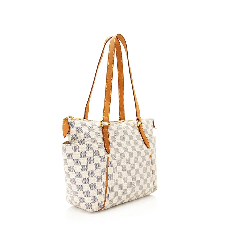 Ladies Louis Vuitton Petite Malle bags in a pastel color for a soft lookLouis Vuitton Damier Azur Totally PM Tote (19736)