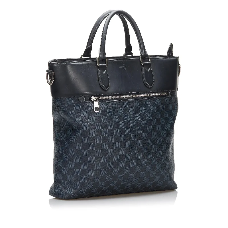 Louis Vuitton backpacks with a sleek, minimalist design for styleLouis Vuitton Damier Cobalt Newport Tote (bDPz9X)