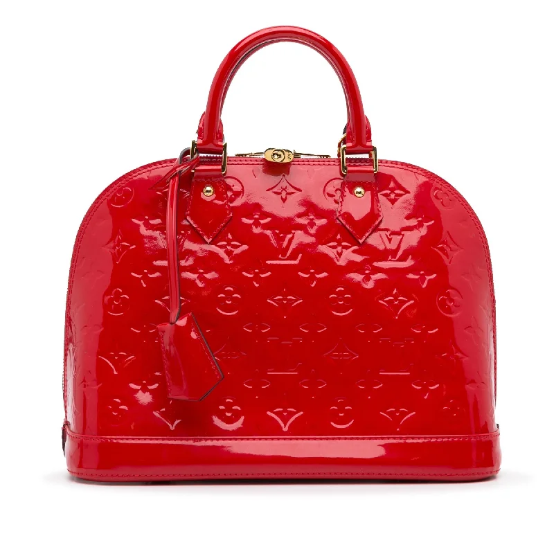 Louis Vuitton Speedy bags in monogram canvas for a classic lookLouis Vuitton Alma PM Red Vernis