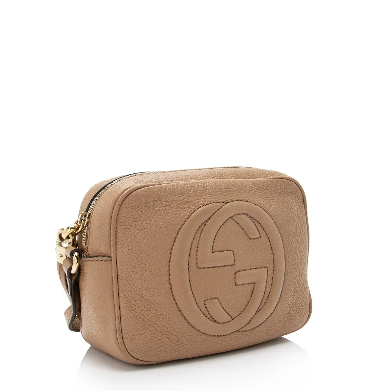 Gucci handbags for women with a back - zip pocketGucci Leather Soho Disco Bag (SHF-t6lNnV)