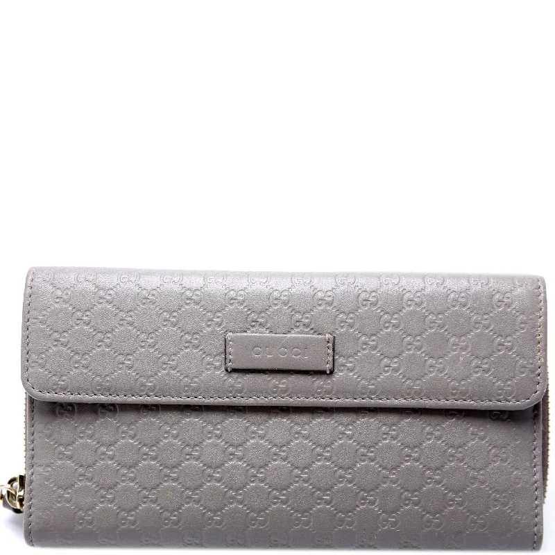 Ladies Gucci shoulder bags with a single - handle designMicro Guccissima Long Wallet