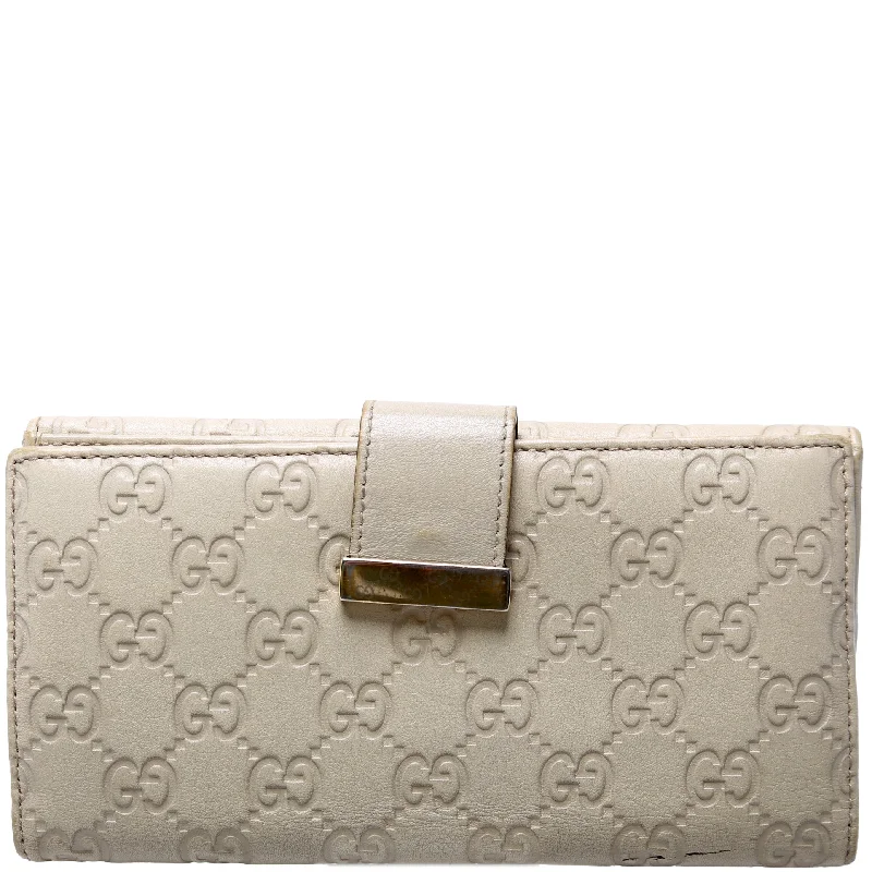 Women Gucci bags with a magnetic snap closure for easy accessGuccissima Continental Flap Wallet