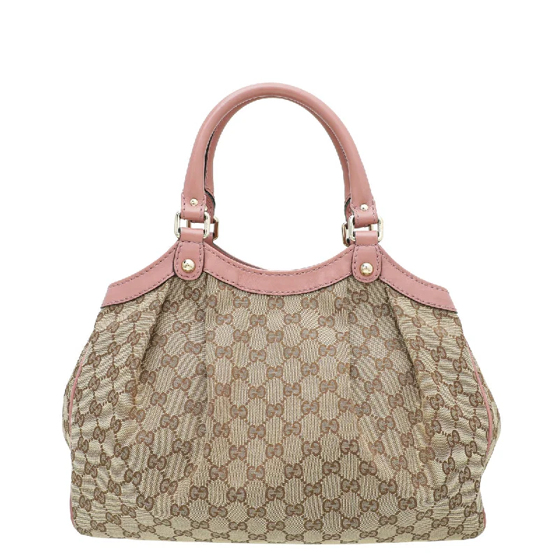 Women Gucci tote bags in GG Supreme canvas for a branded feelGucci Bicolor GG Sukey Medium Bag