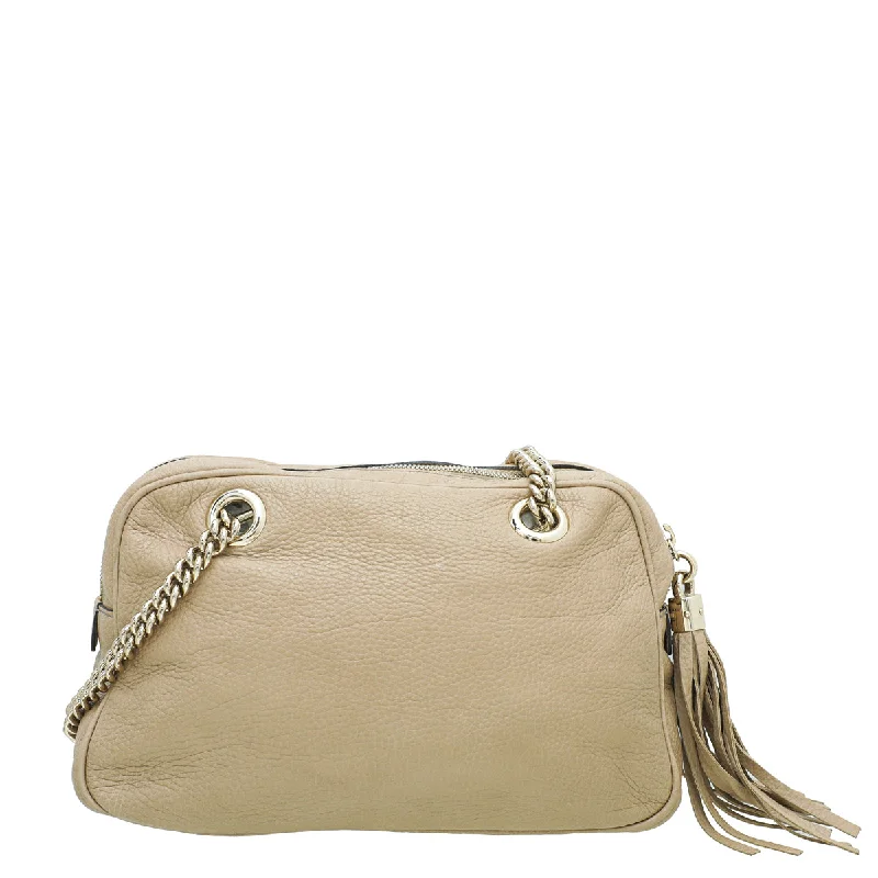 Women Gucci bags with a chain - link trim and a leather bodyGucci Beige Soho Tassel Chain Bag