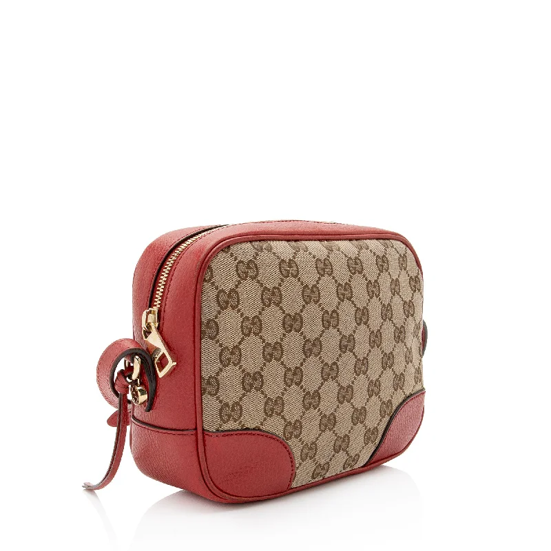 Women Gucci crossbody bags with a printed floral patternGucci GG Canvas Bree Mini Messenger Bag (VNxIcN)