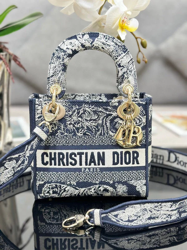 Fashion - forward Christian Dior tote bags for the modern womanBC - Dior Bags - 811