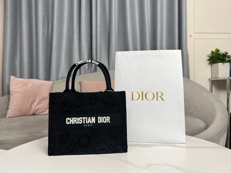 Christian Dior Saddle bags with a studded trim for a bold lookGAK BAGZ - Dior Bags - 1124