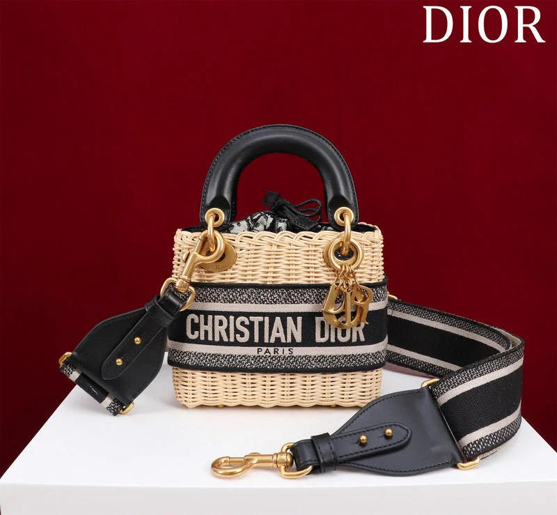 Luxury Christian Dior crossbody bags with a chain - link strapGAK BAGZ - Dior Bags - 135