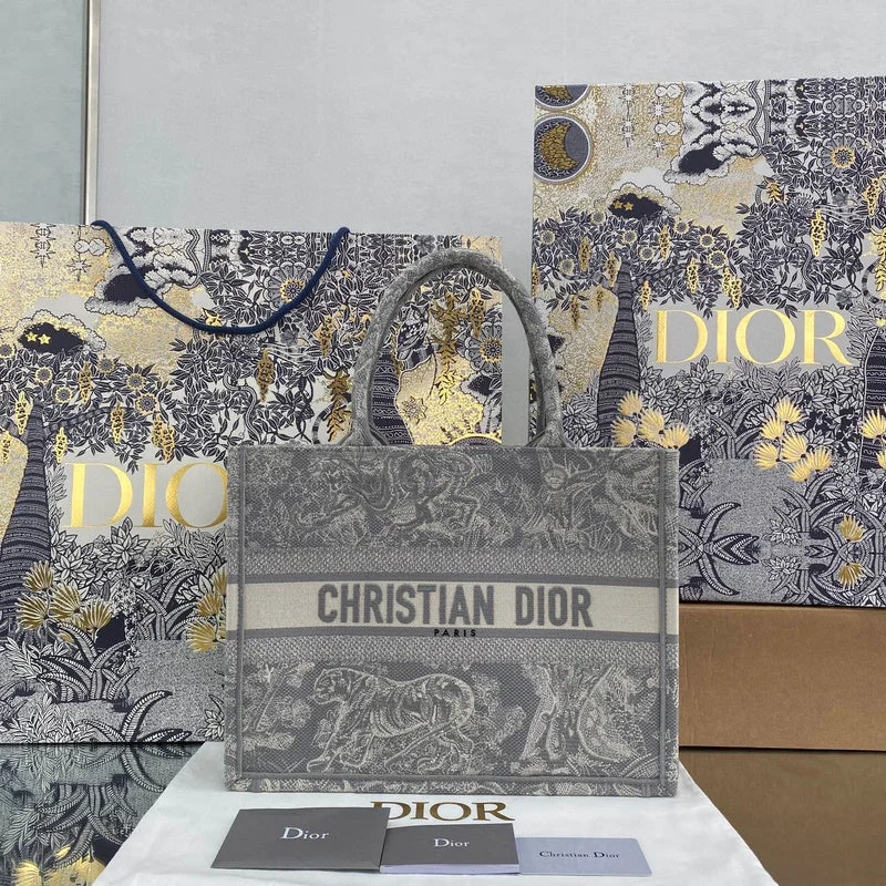 Christian Dior Saddle bags with a patent leather finish for a shiny lookGAK BAGZ - Dior Bags - 1535