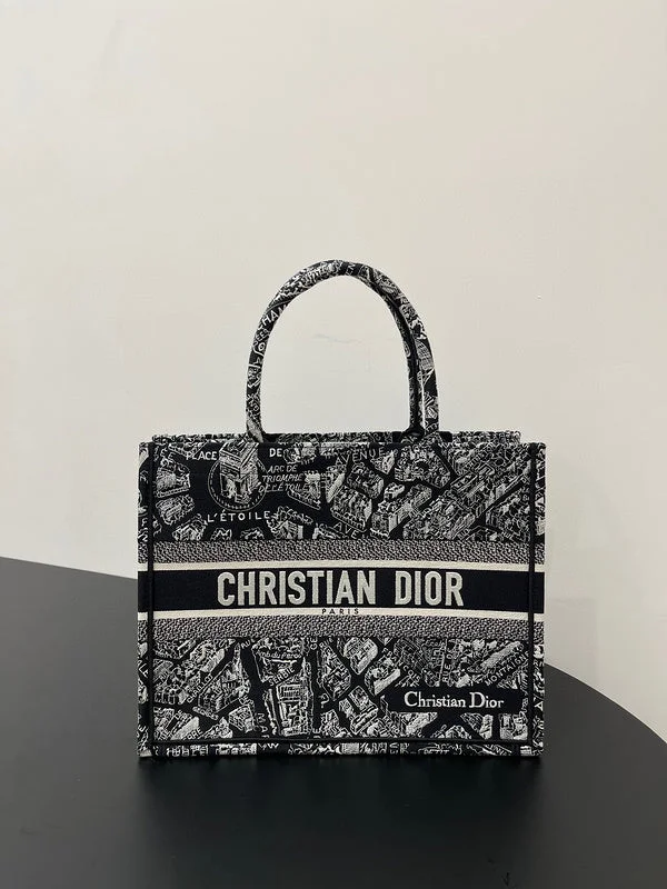 Christian Dior Saddle bags with a studded trim for a bold lookGAK BAGZ - Dior Bags - 1569