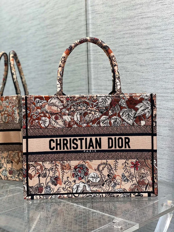 Christian Dior Saddle bags with a patent leather finish for a shiny lookGAK BAGZ - Dior Bags - 1741