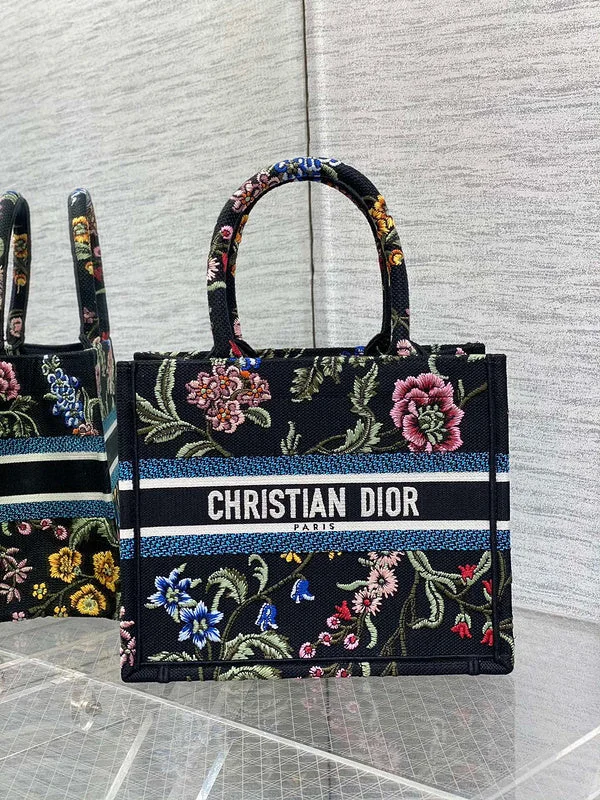 Luxury Christian Dior crossbody bags with a chain - link strapGAK BAGZ - Dior Bags - 1774